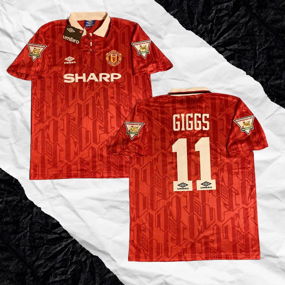 Manchester United home jersey. Season 92/94. Ryan Giggs