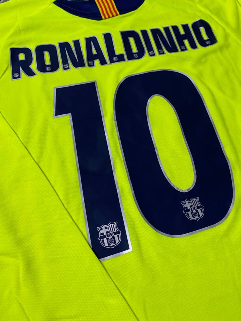 Barcelona away jersey. Season 05/06. Ronaldinho Gaucho