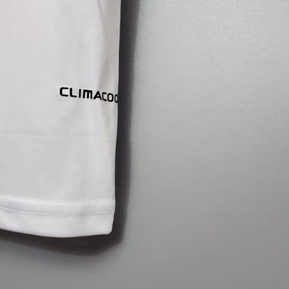 Real Madrid home jersey. Season 09/10