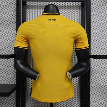 Wolverhampton Wanderers home jersey. Season 24/25 (Player Version)