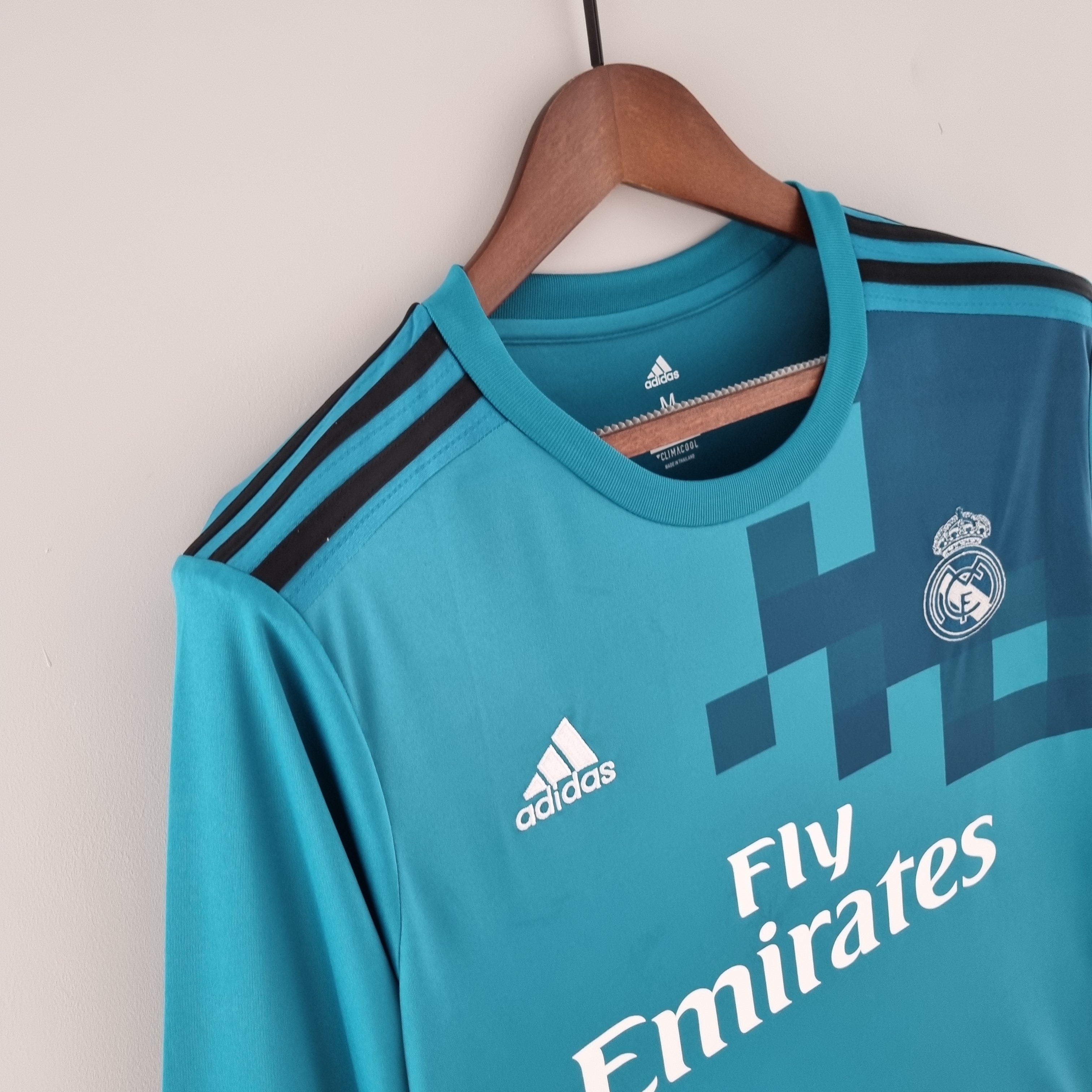 Real Madrid longsleeve third jersey. Season 17/18