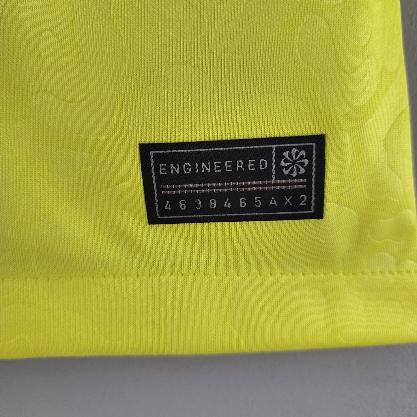 Brazil home jersey for women. Season 21/22