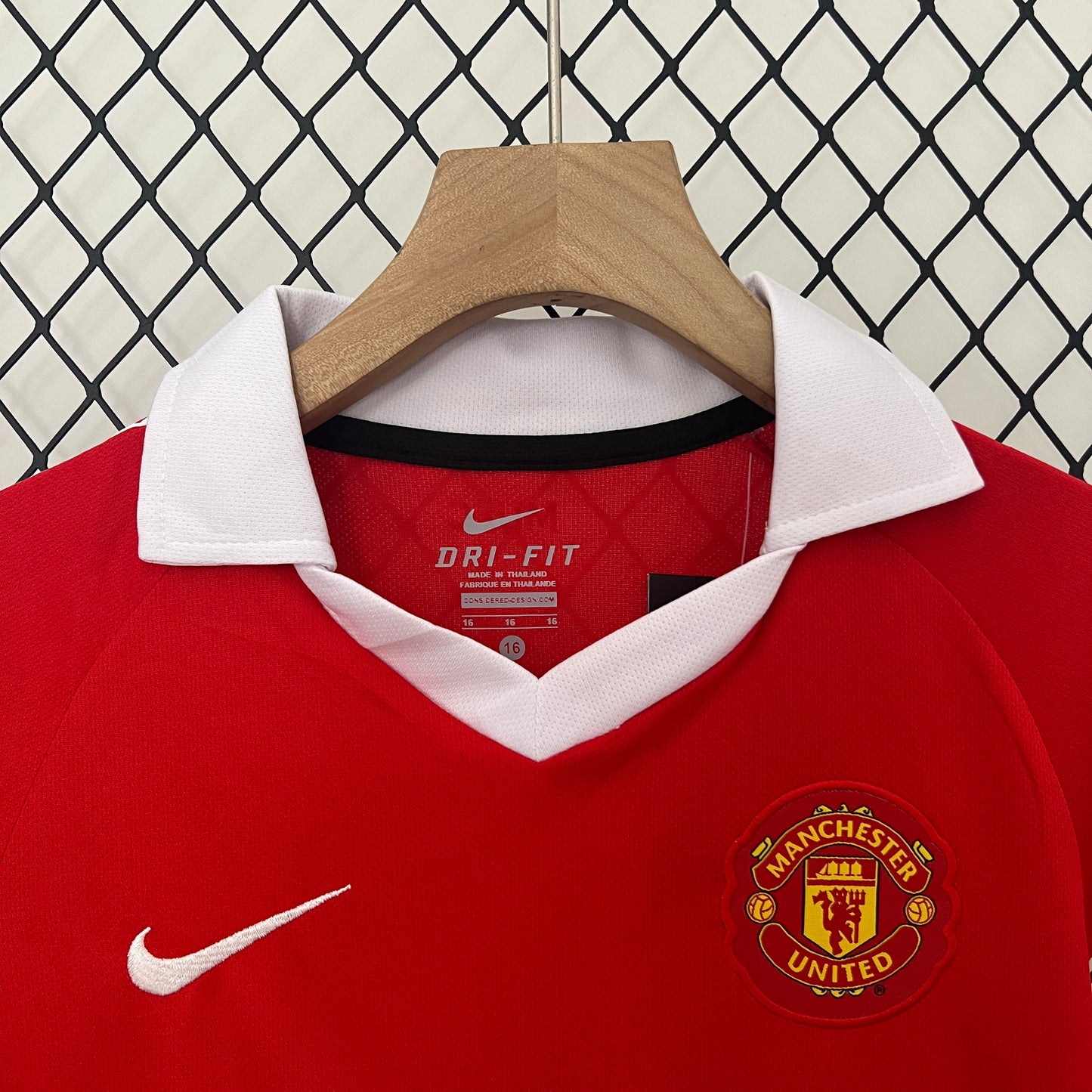 Manchester United home kids set. Season 10/11