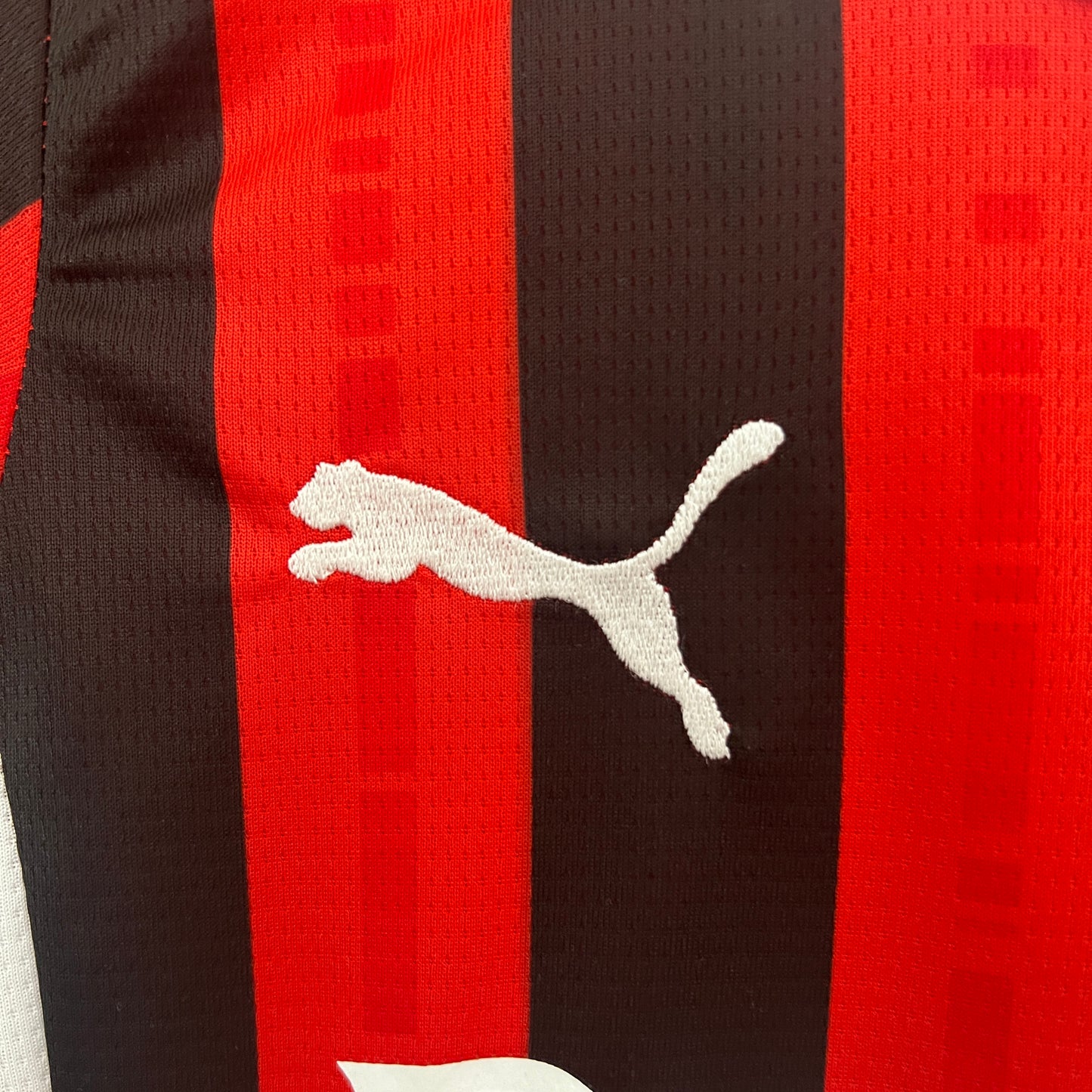 AC Milan home kids set. Season 24/25