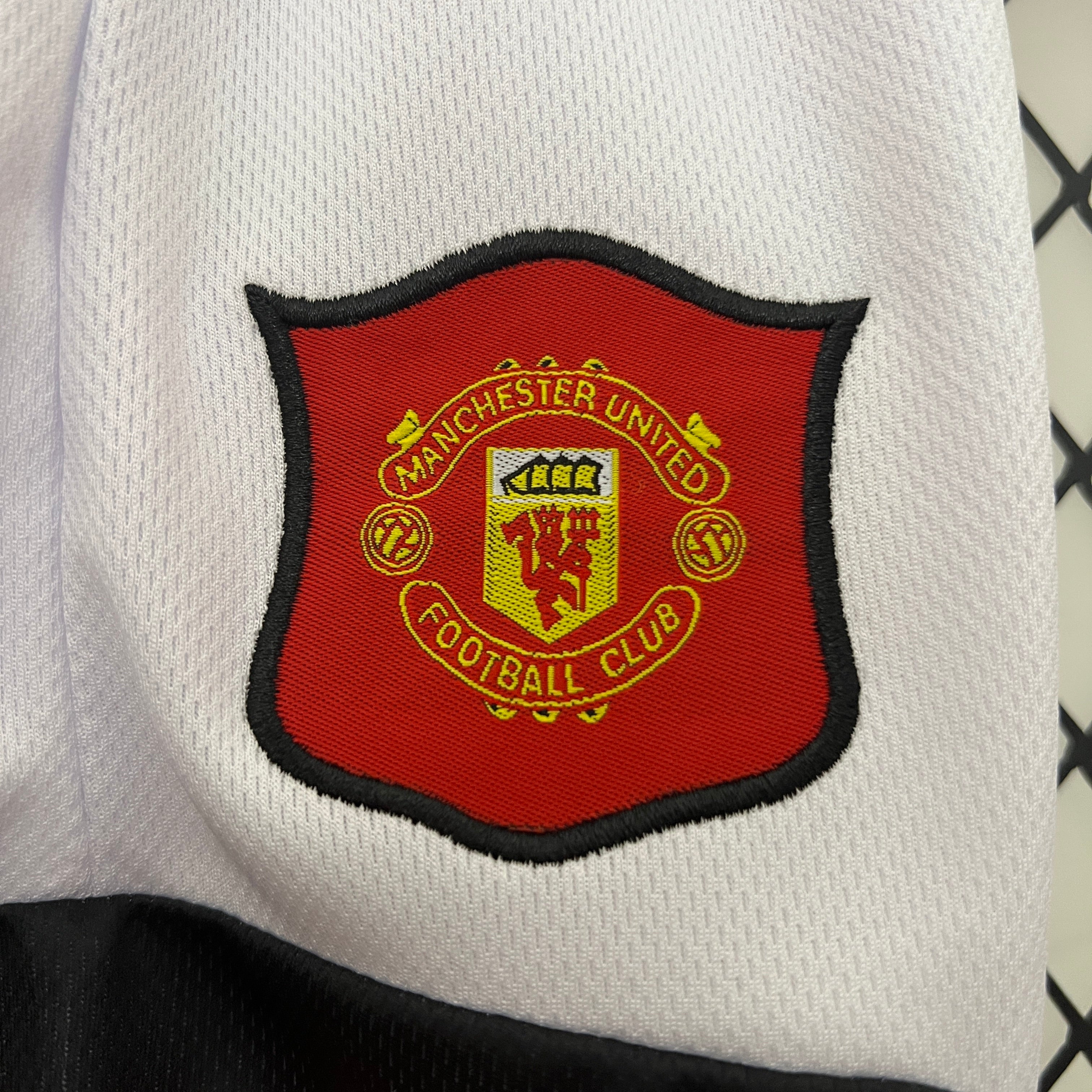 Manchester United home kids set. Season 94/95