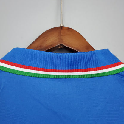 Italy home jersey. Season 82/83