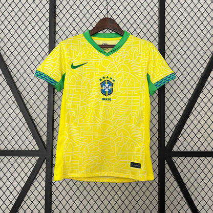 Brazil home jersey for women. Season 23/24