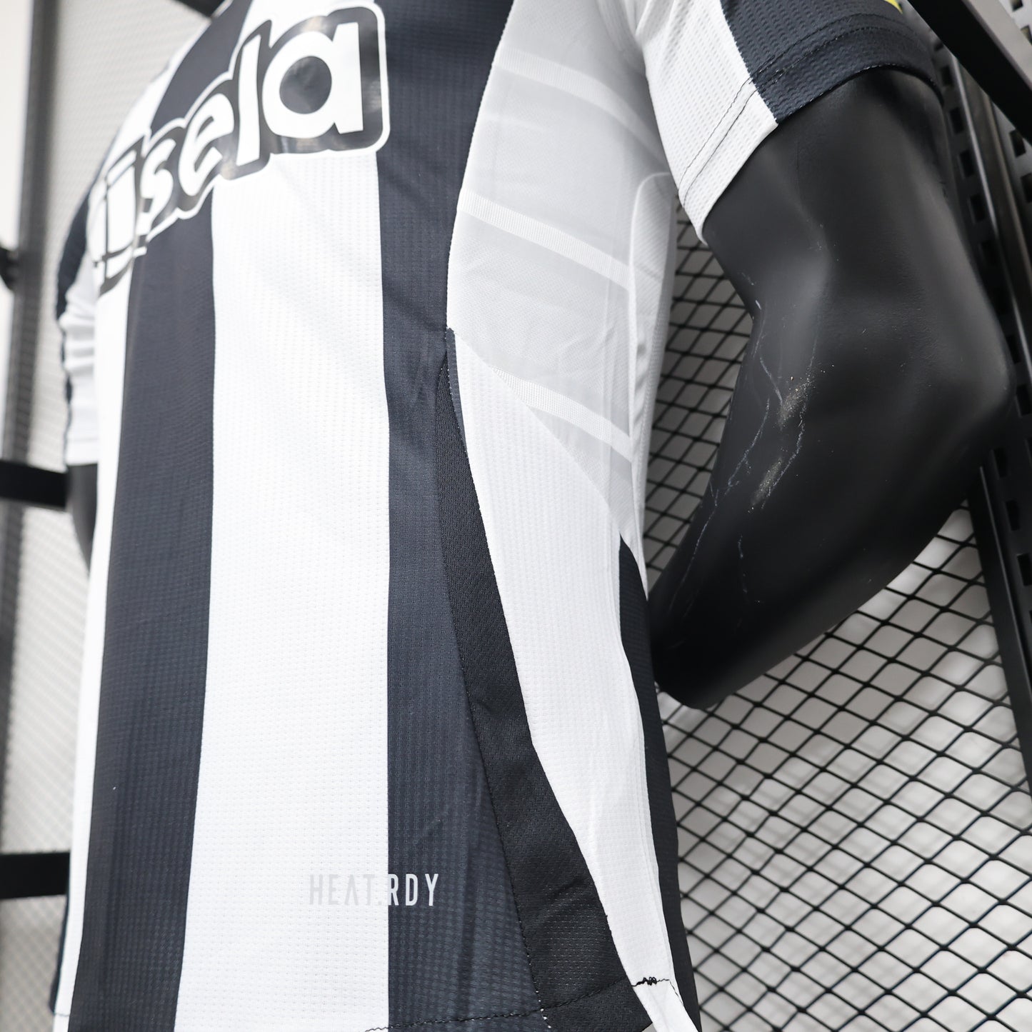 Newcastle United home jersey. Season 24/25 (Player Version)