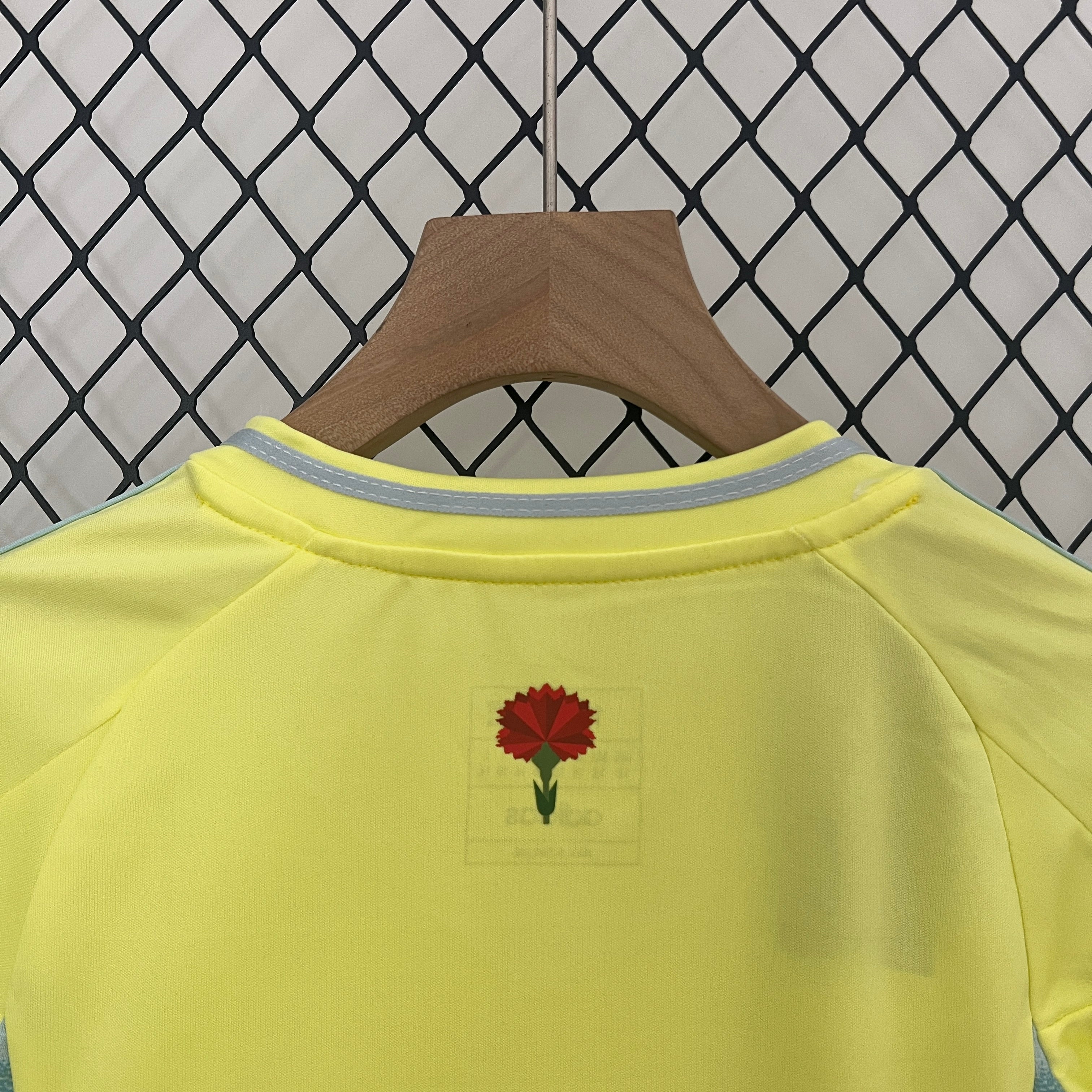 Spain 2024 away kids set