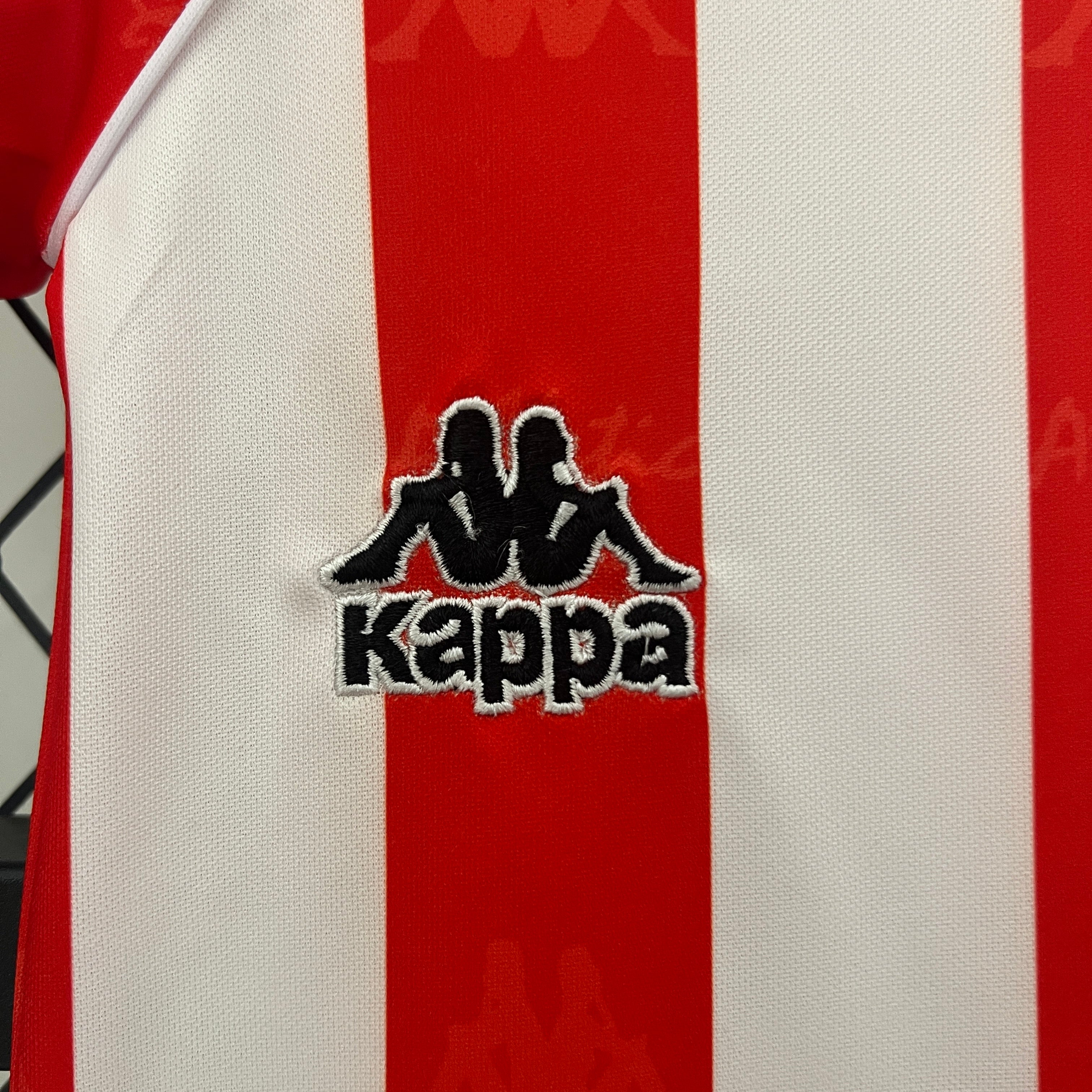 Athletic Bilbao home kids set. Season 95/97
