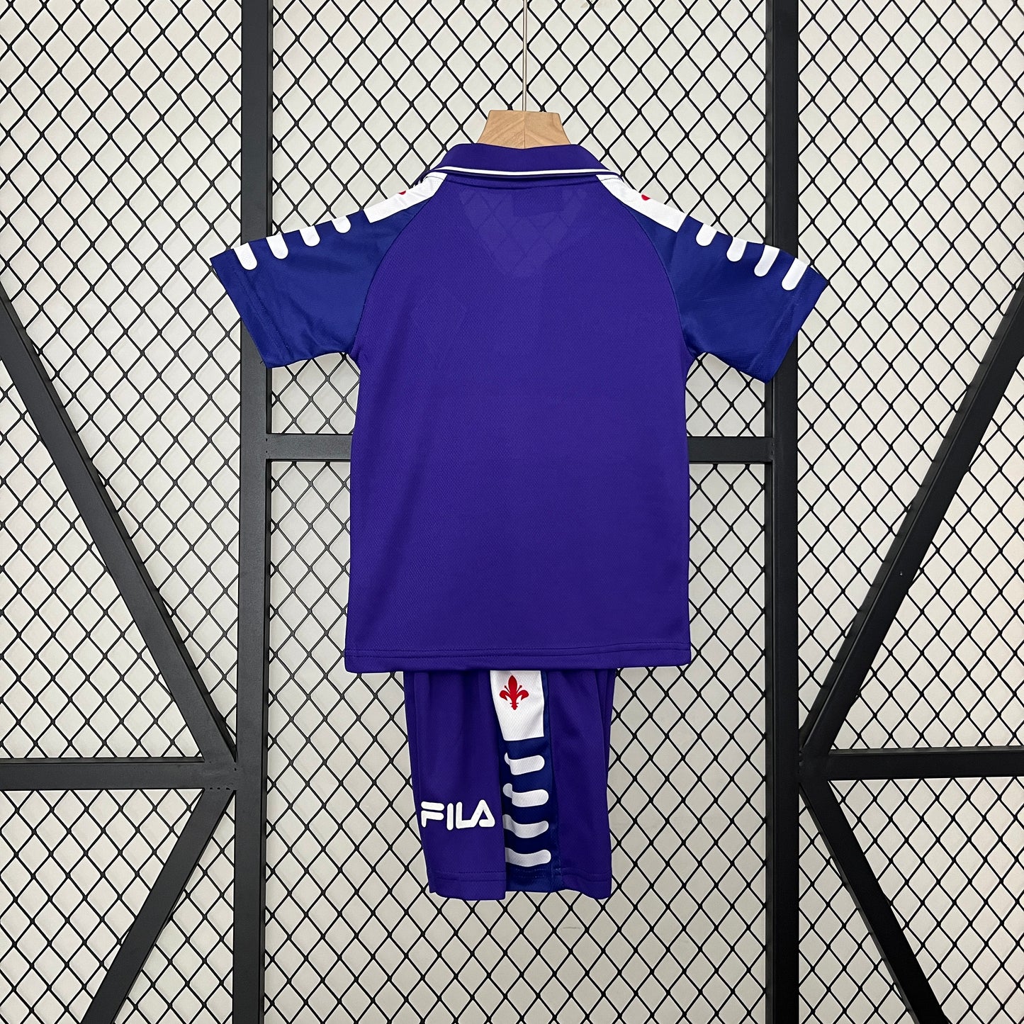 Fiorentina home kids set. Season 97/98