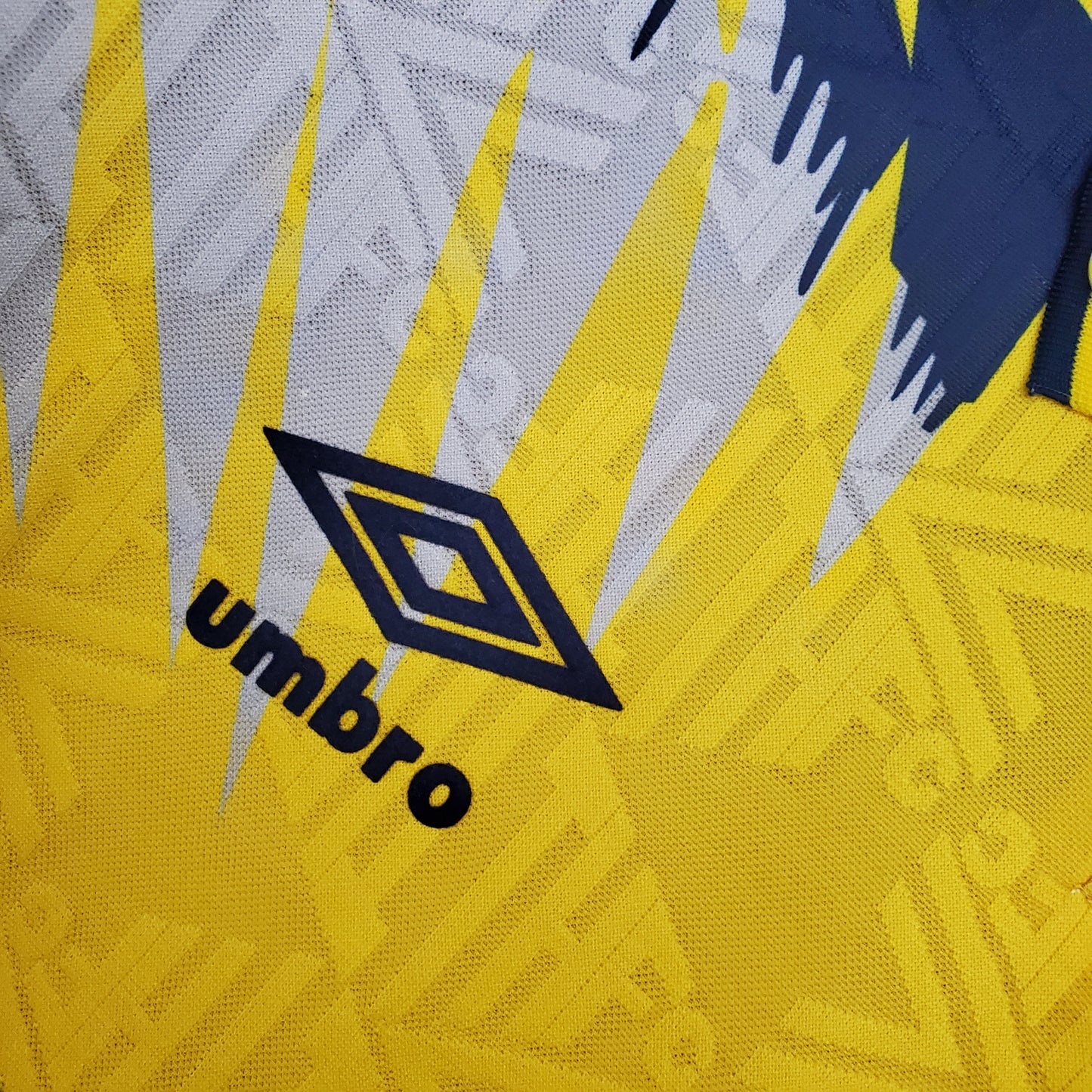 Tottenham Hotspur away jersey. Season 92/94