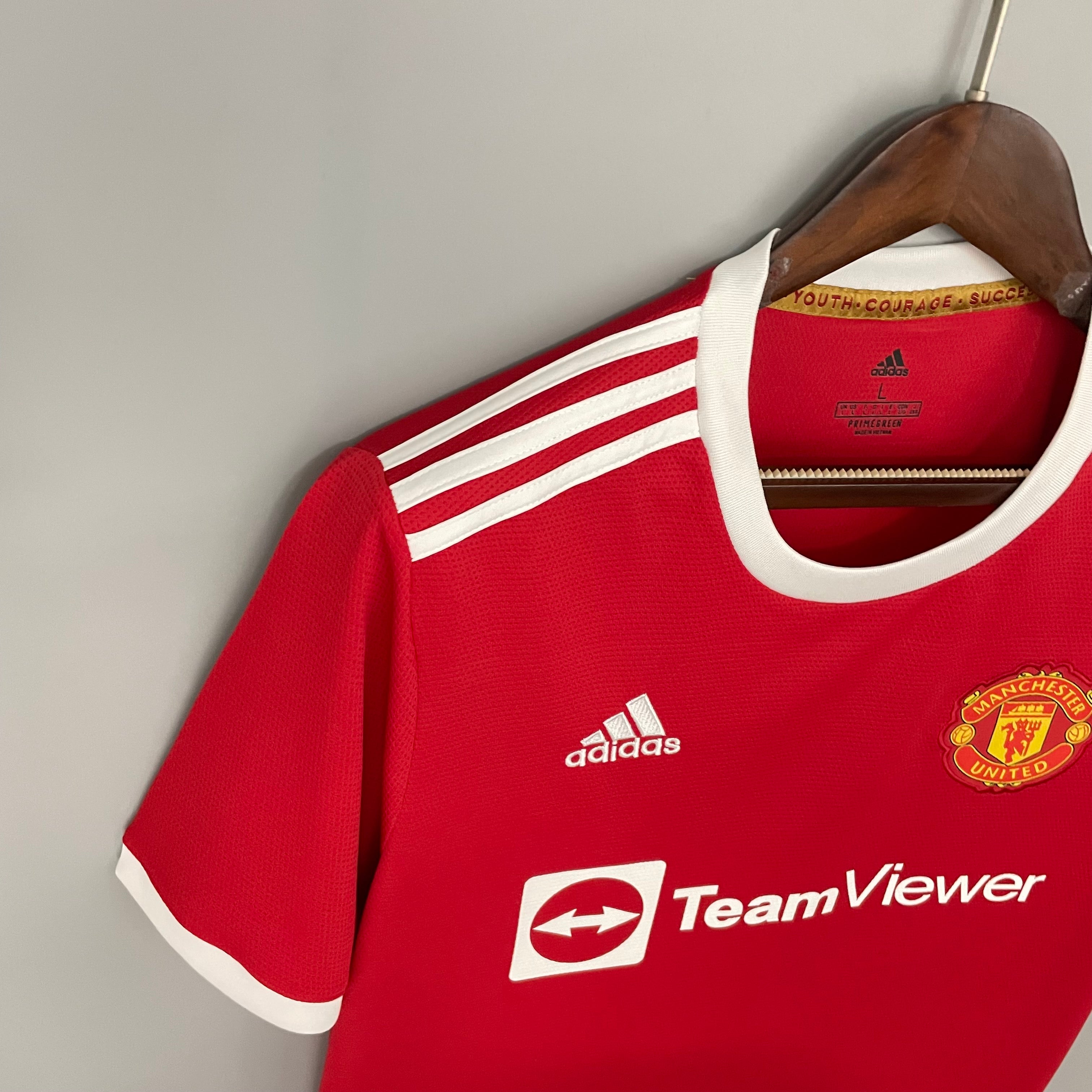Manchester United home jersey. Season 21/22