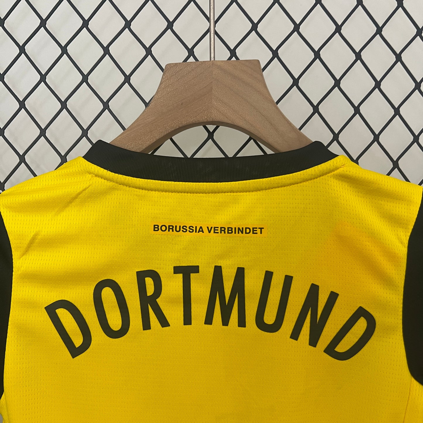 Borussia Dortmund home kids set. Season 24/25