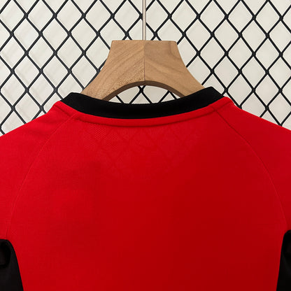 Manchester United home kids set. Season 02/03