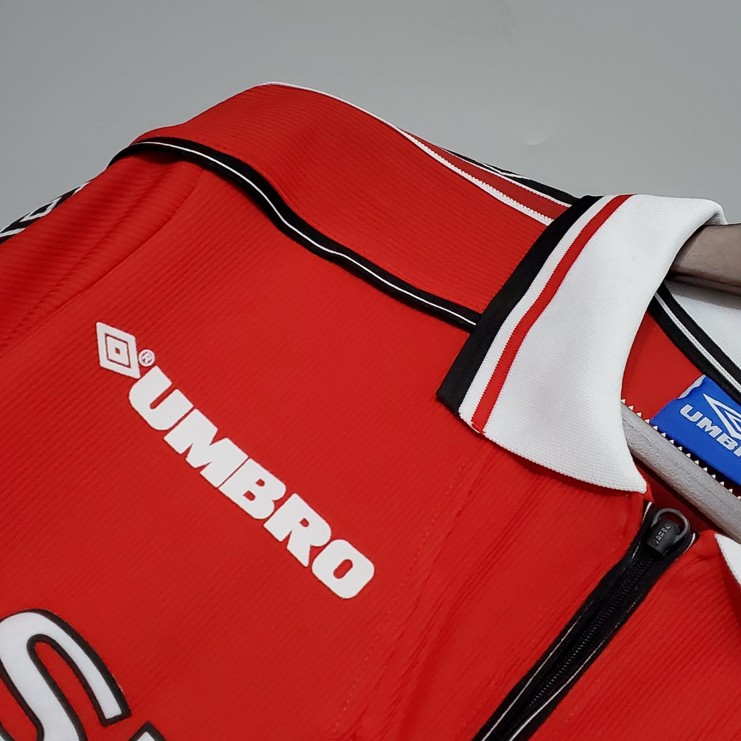 Manchester United Longsleeve home jersey. Season 98/99