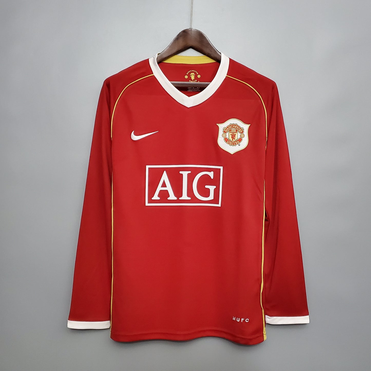 Manchester United longsleeve home jersey. Season 06/07