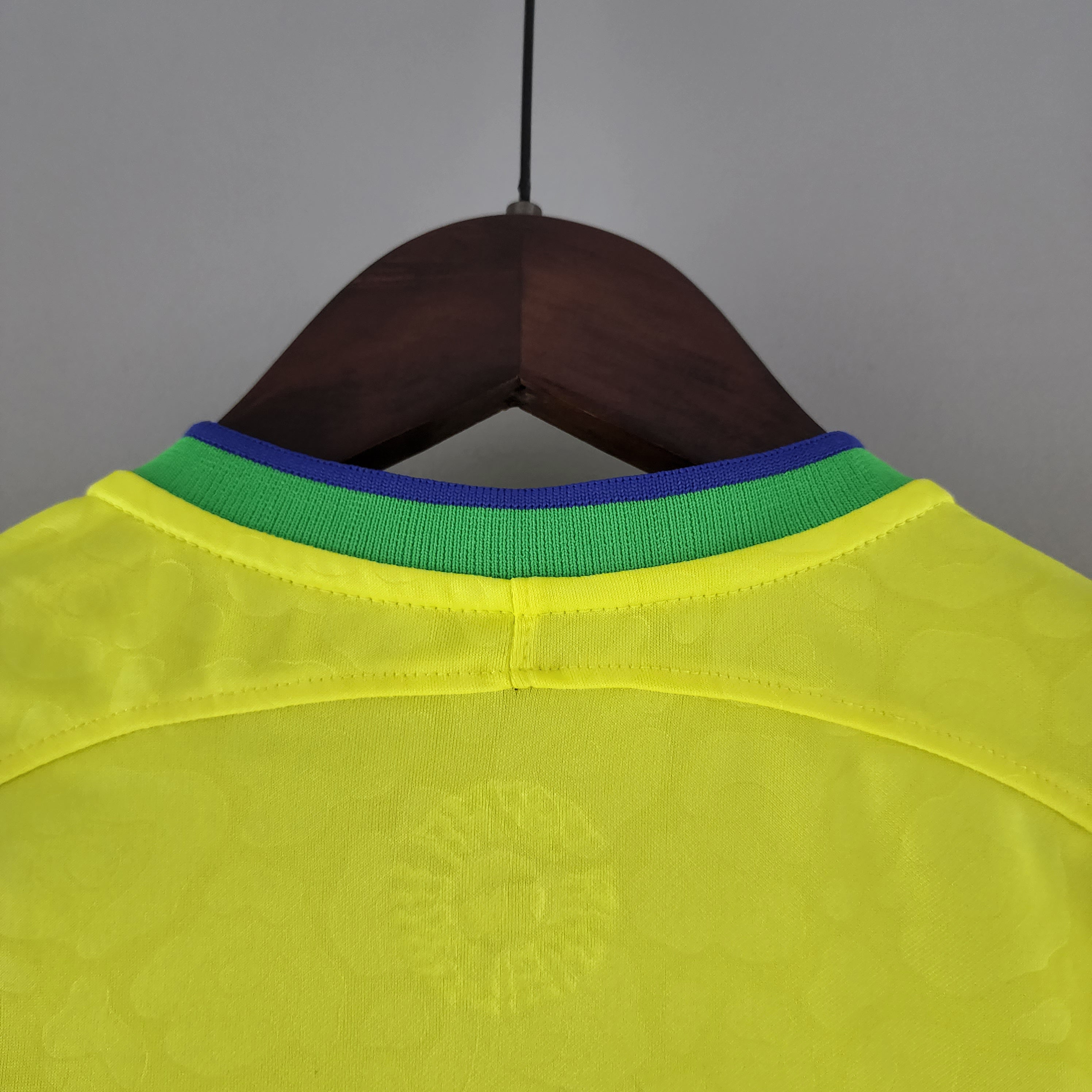 Brazil home jersey for women. Season 21/22