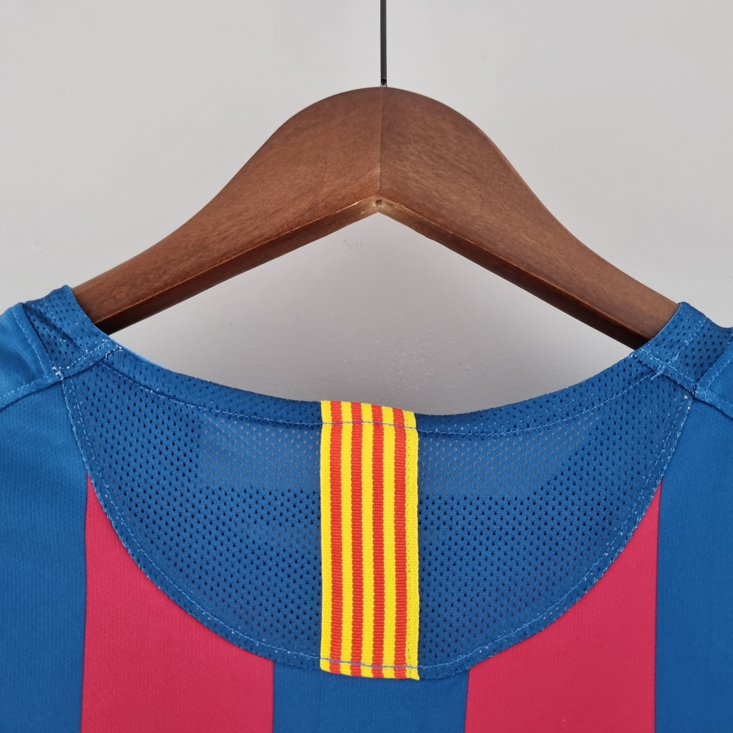 Barcelona longsleeve home jersey. Season 05/06