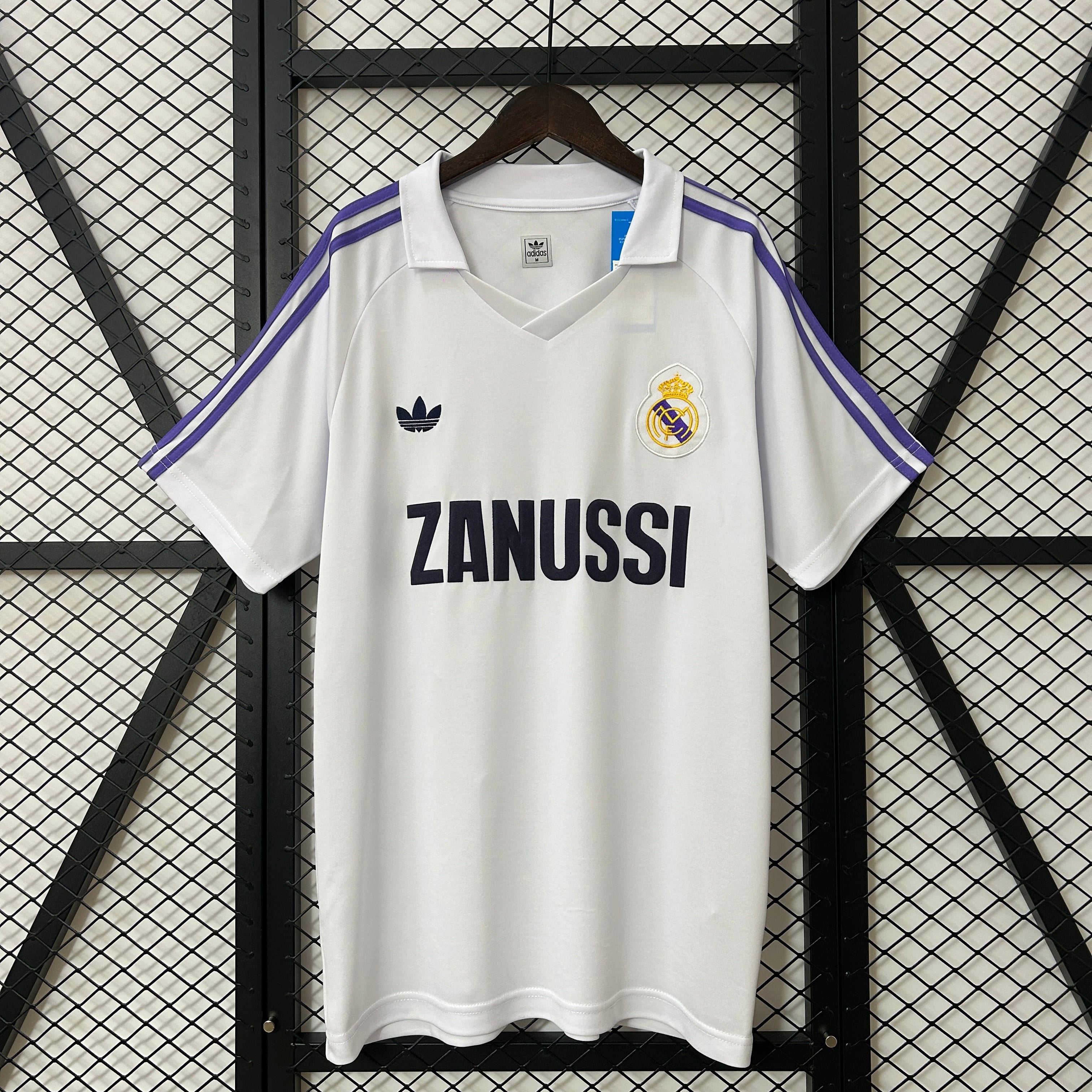 Real Madrid home jersey. Season 84/85