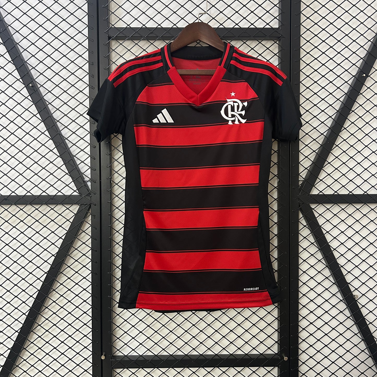 Flamengo home jersey for women. Season 24/25