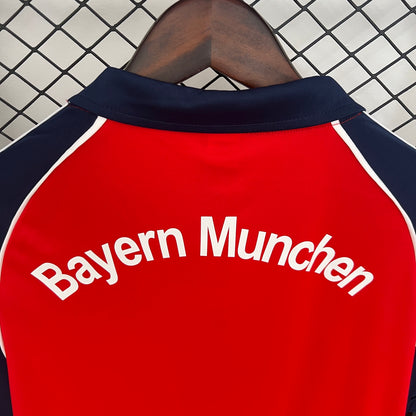 Bayern Munich home jersey. Season 00/01