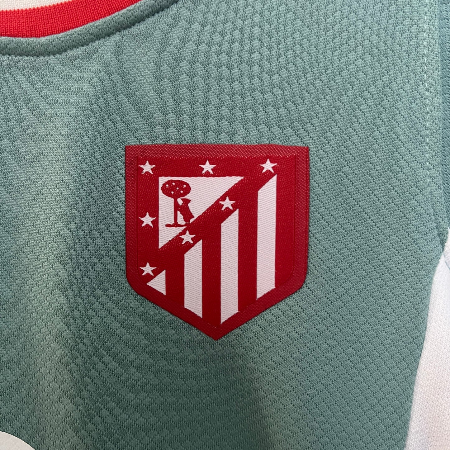 Atletico Madrid away kids set. Season 24/25