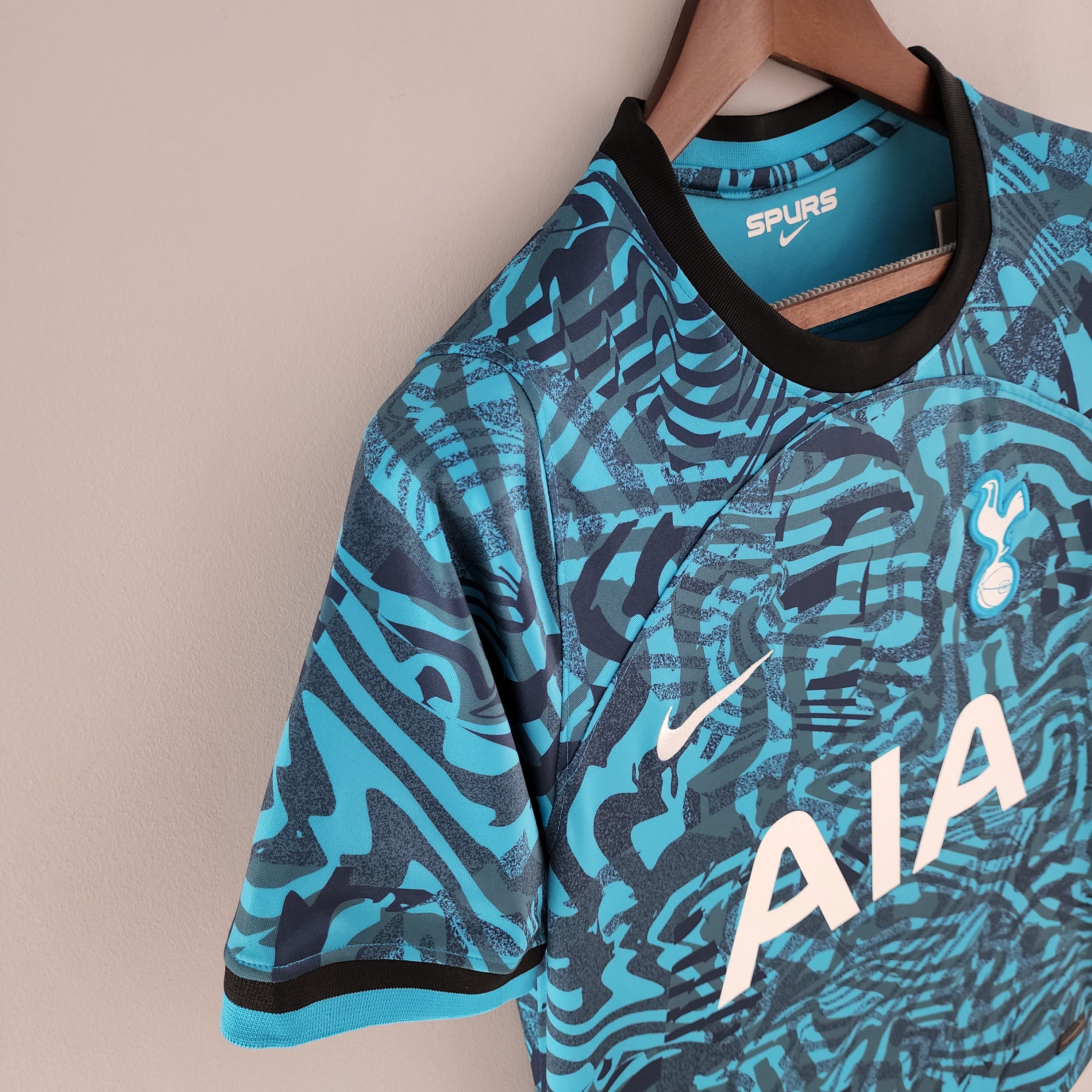 Tottenham Hotspur third jersey. Season 22/23