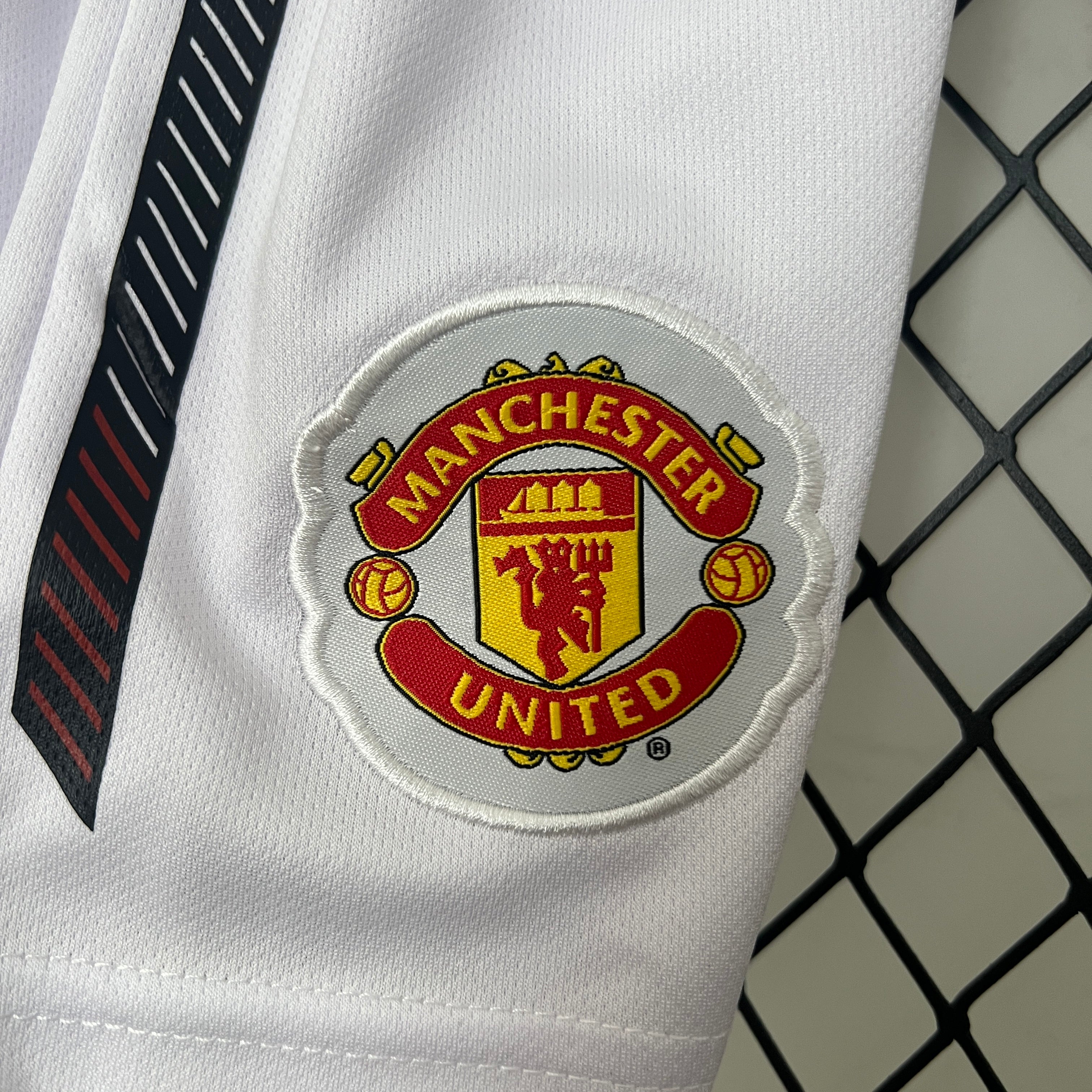 Manchester United home kids set. Season 10/11