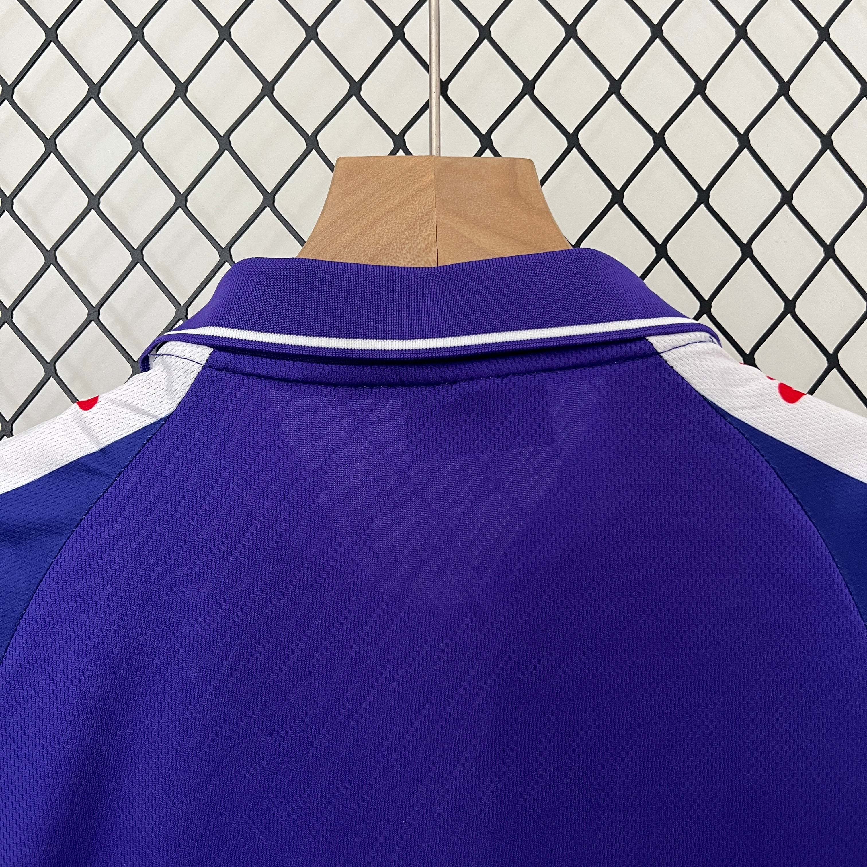 Fiorentina home kids set. Season 97/98