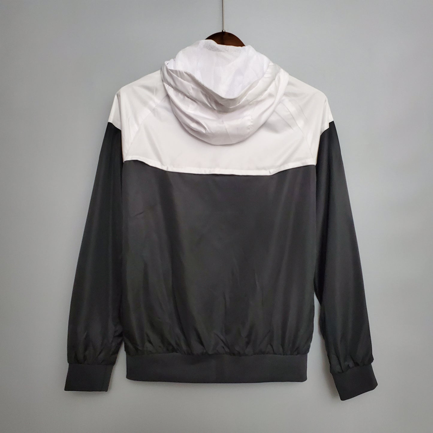 PSG x Jordan Windbreaker