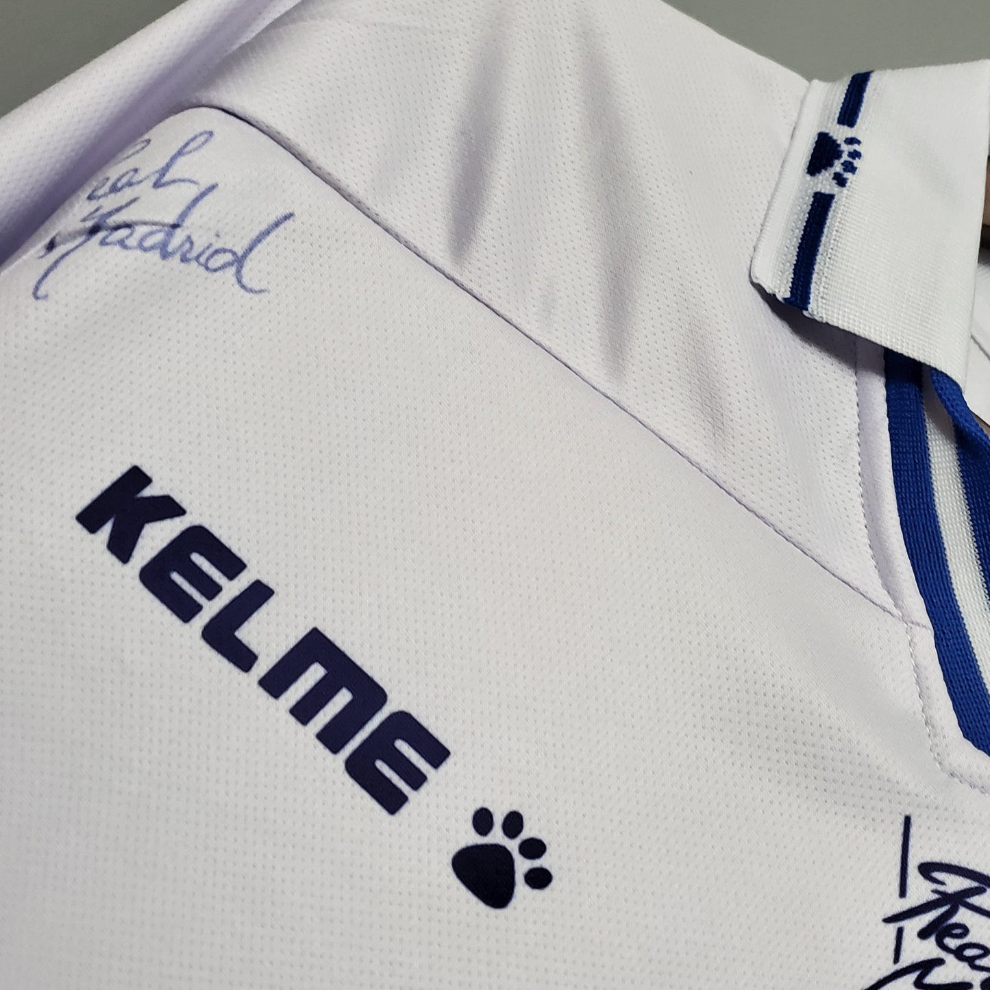 Real Madrid home jersey. Season 94/96