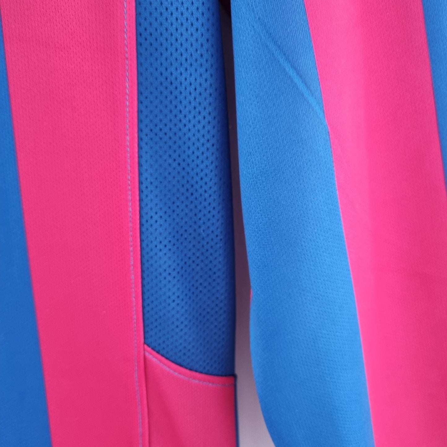 Barcelona longsleeve home jersey. Season 05/06