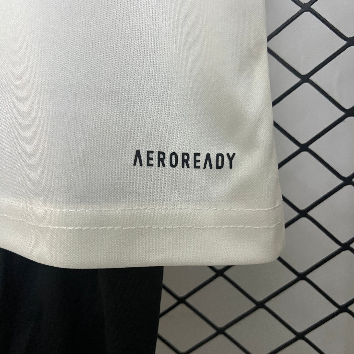 Manchester United third kids set. Season 24/25