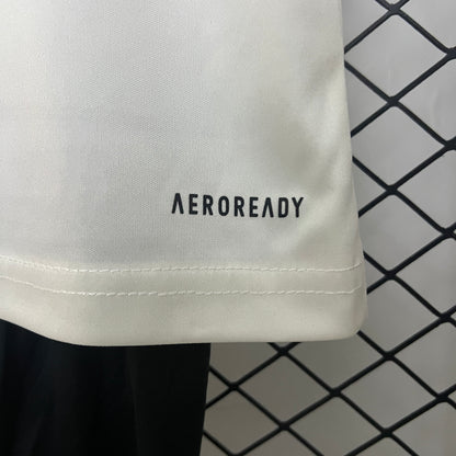 Manchester United third kids set. Season 24/25