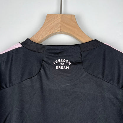 Inter Miami away kids set. Season 23/24