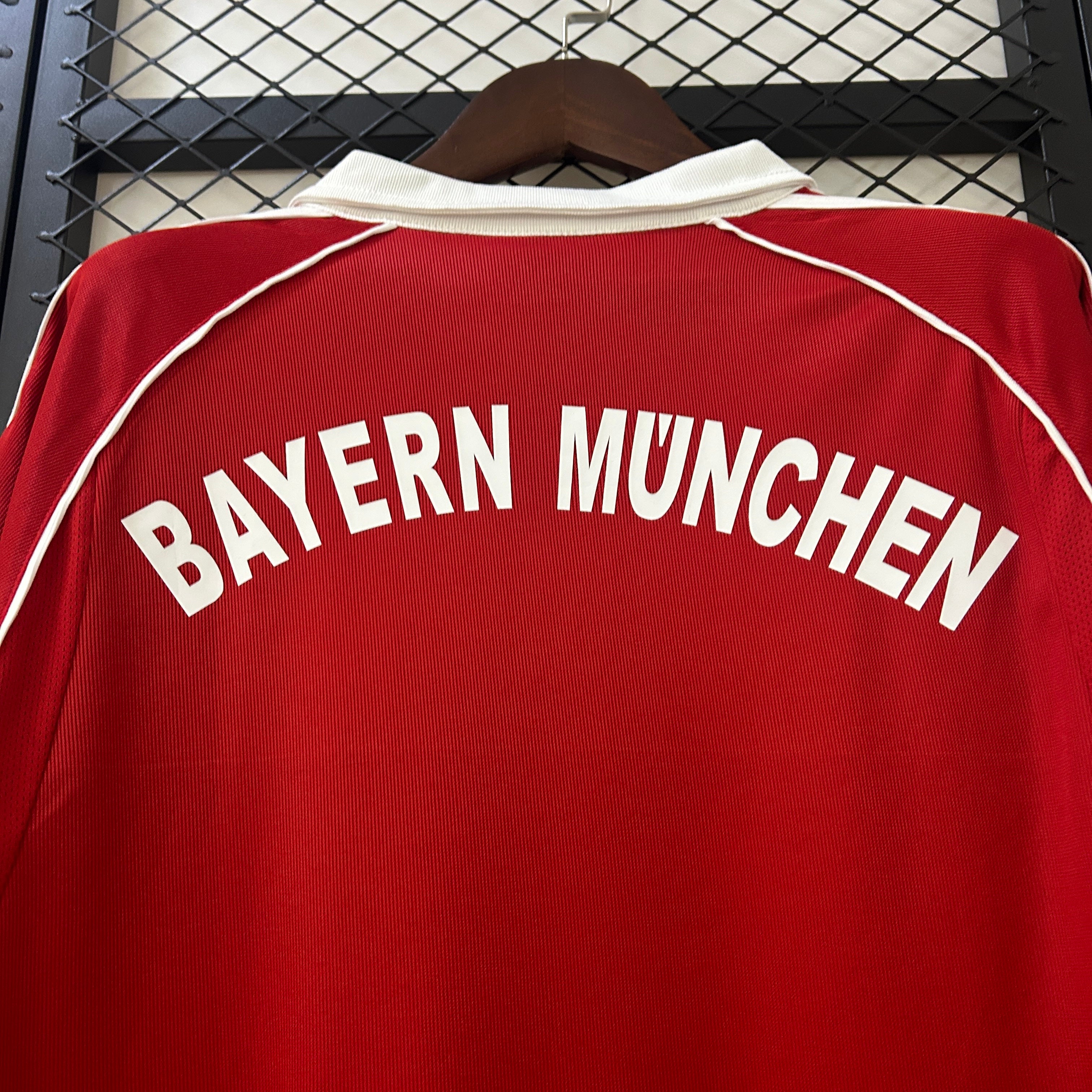 Bayern Munich home jersey. Season 05/06