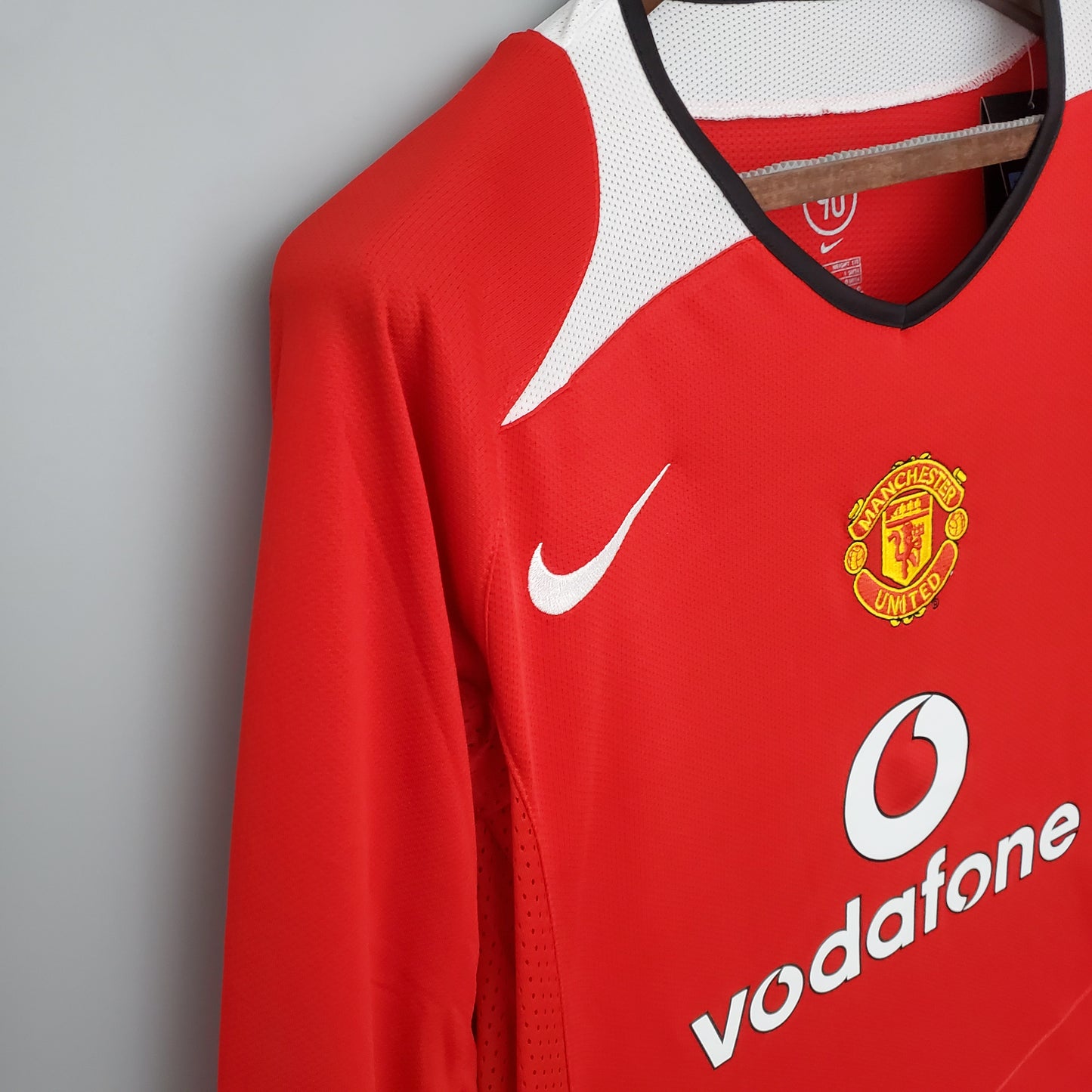 Manchester United longsleeve home jersey. Season 04/05