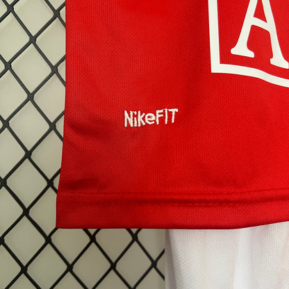 Manchester United home kids set. Season 09/10