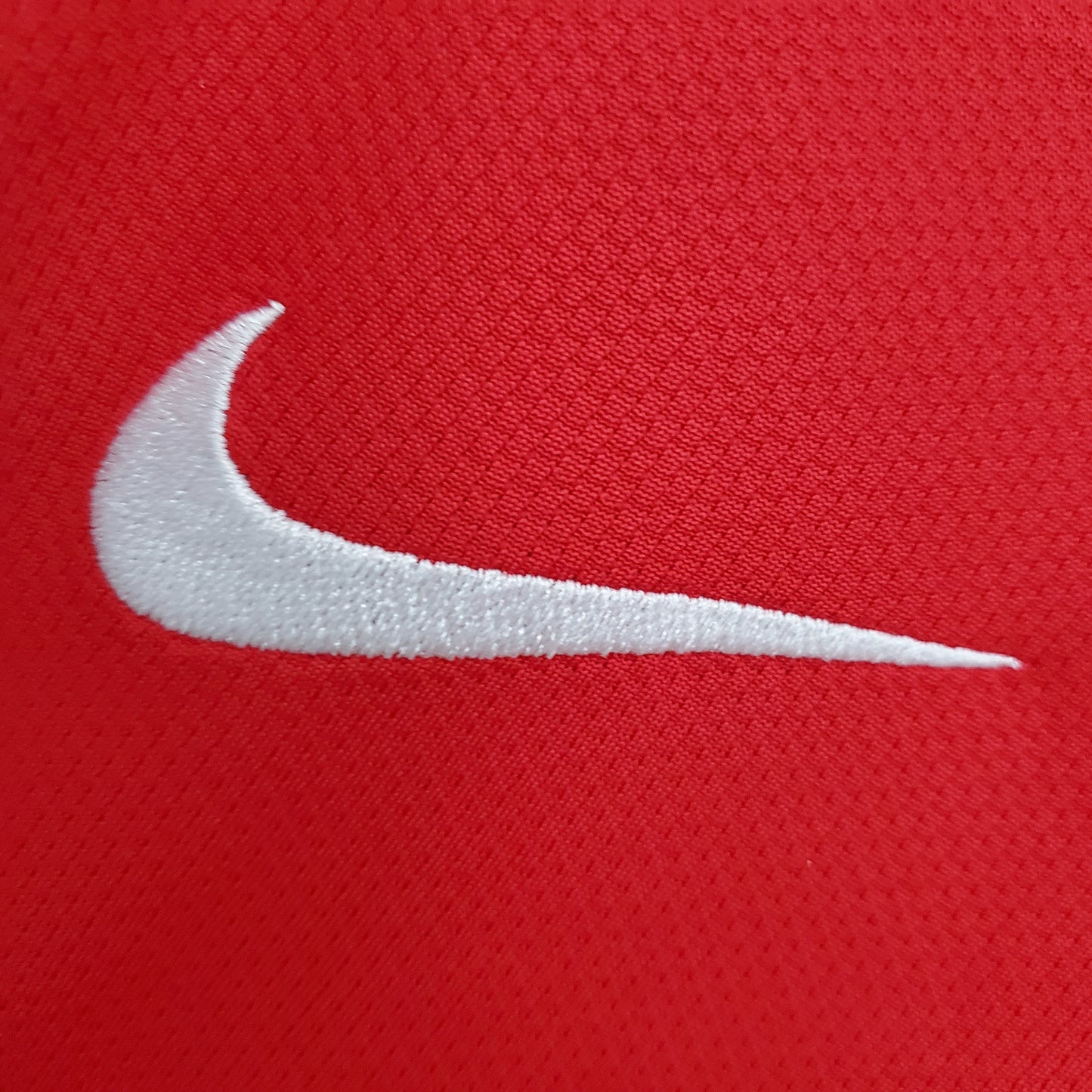 Manchester United longsleeve home jersey. Season 04/05