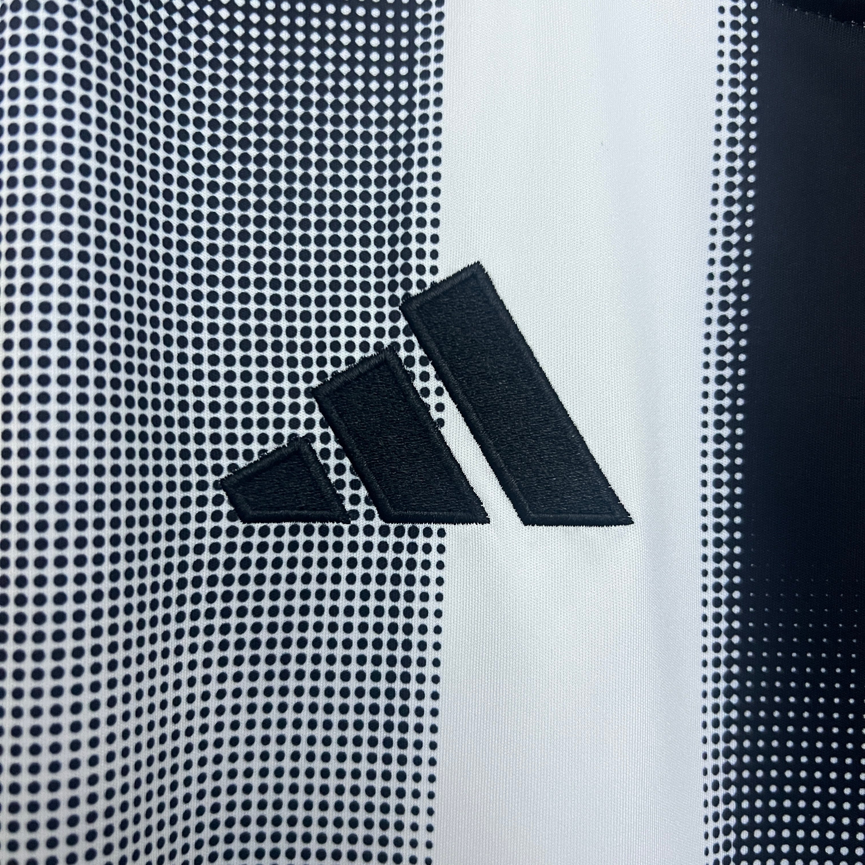 Newcastle United home jersey. Season 25/26