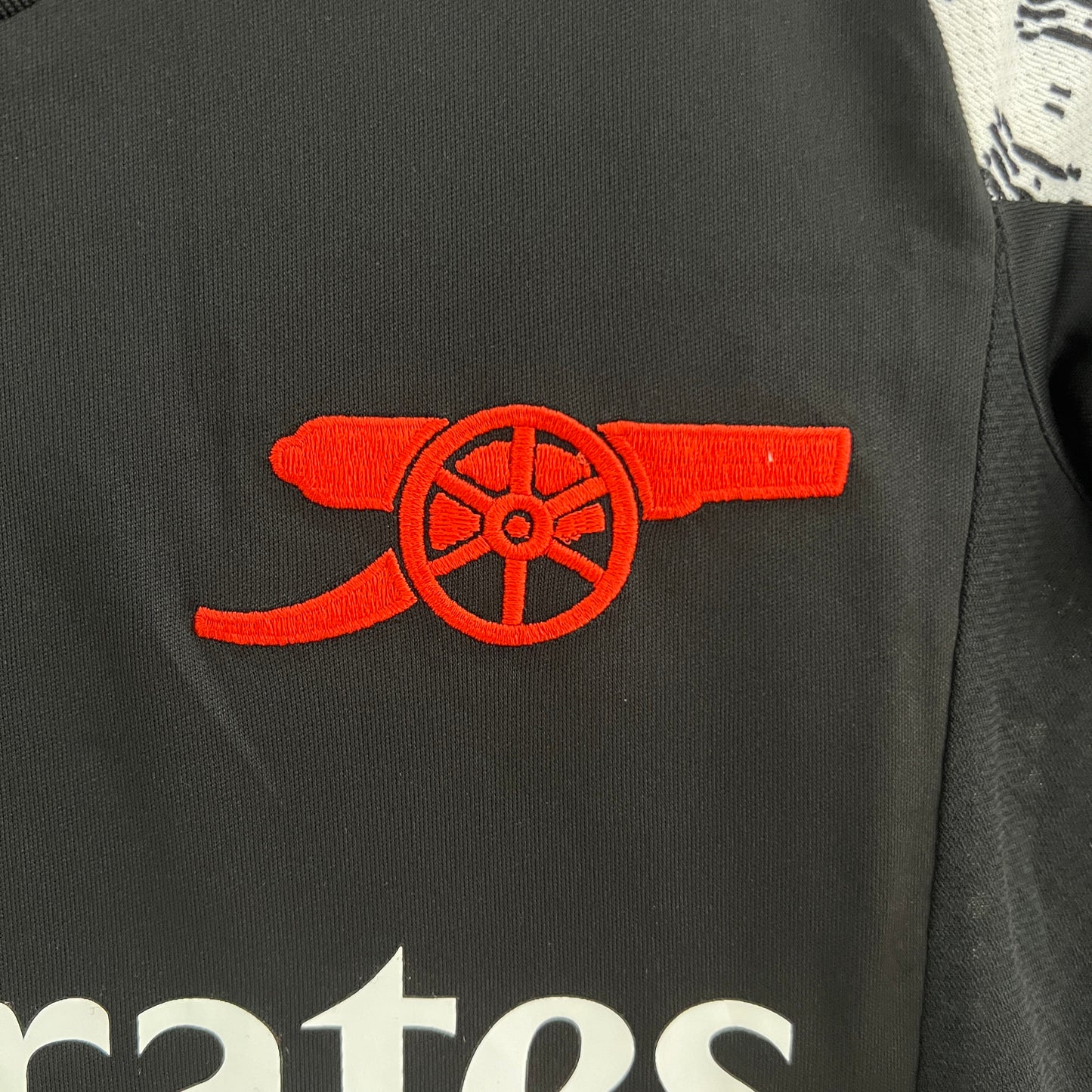 Arsenal away kids set. Season 24/25