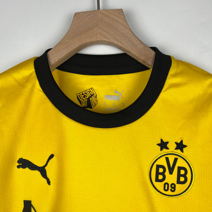 Borussia Dortmund home kids set. Season 23/34