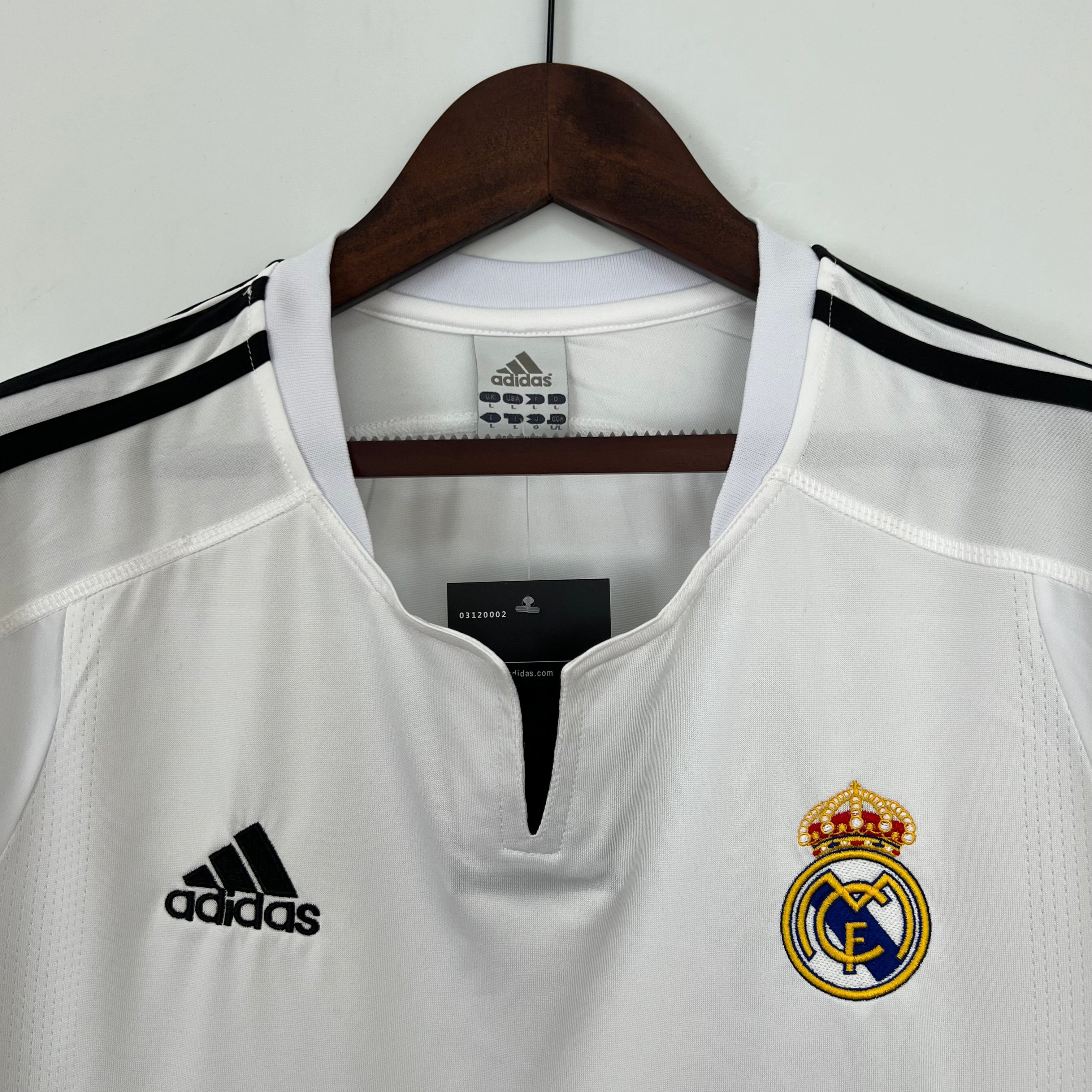 Real Madrid home jersey. Season 03/04
