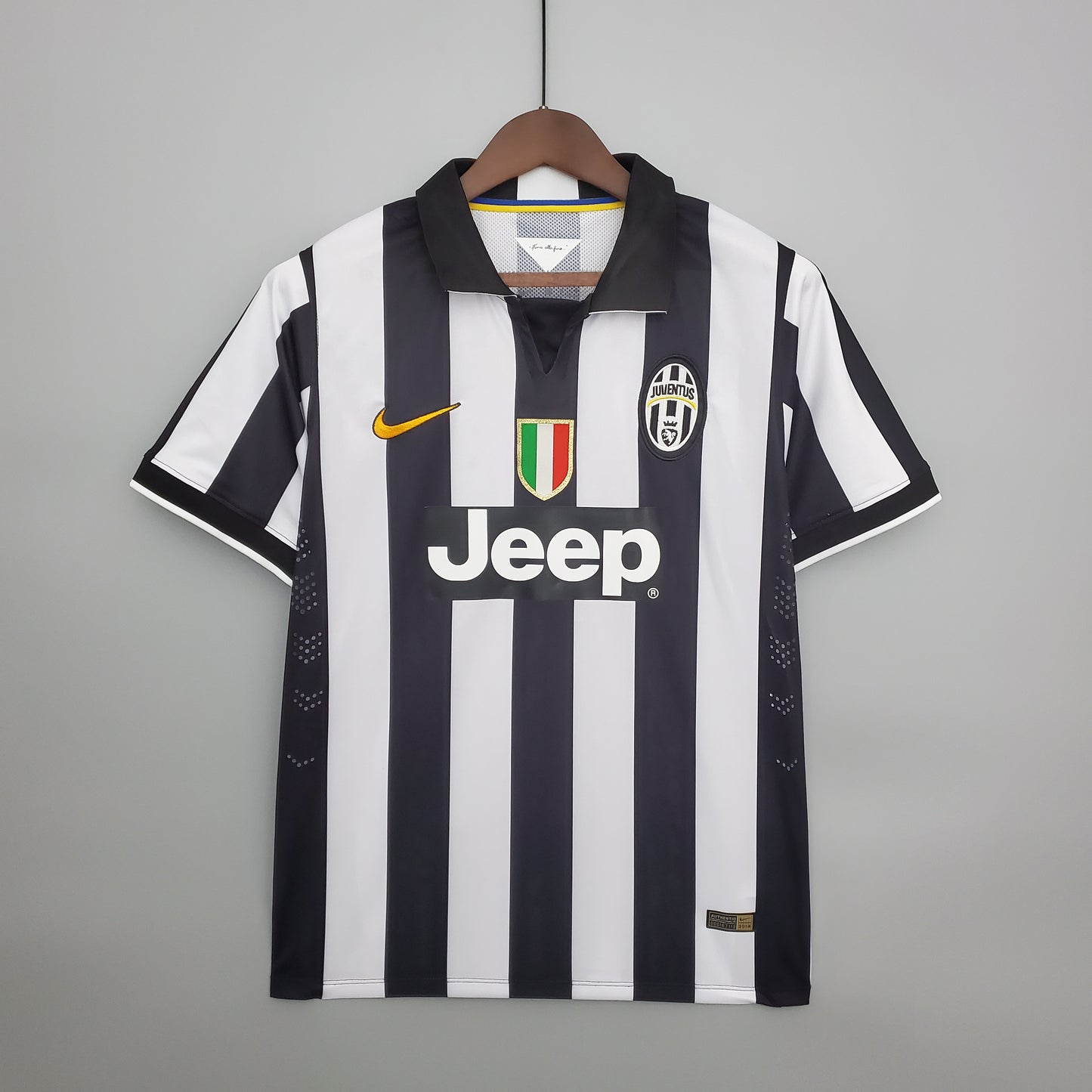 Juventus home jersey. Season 14/15