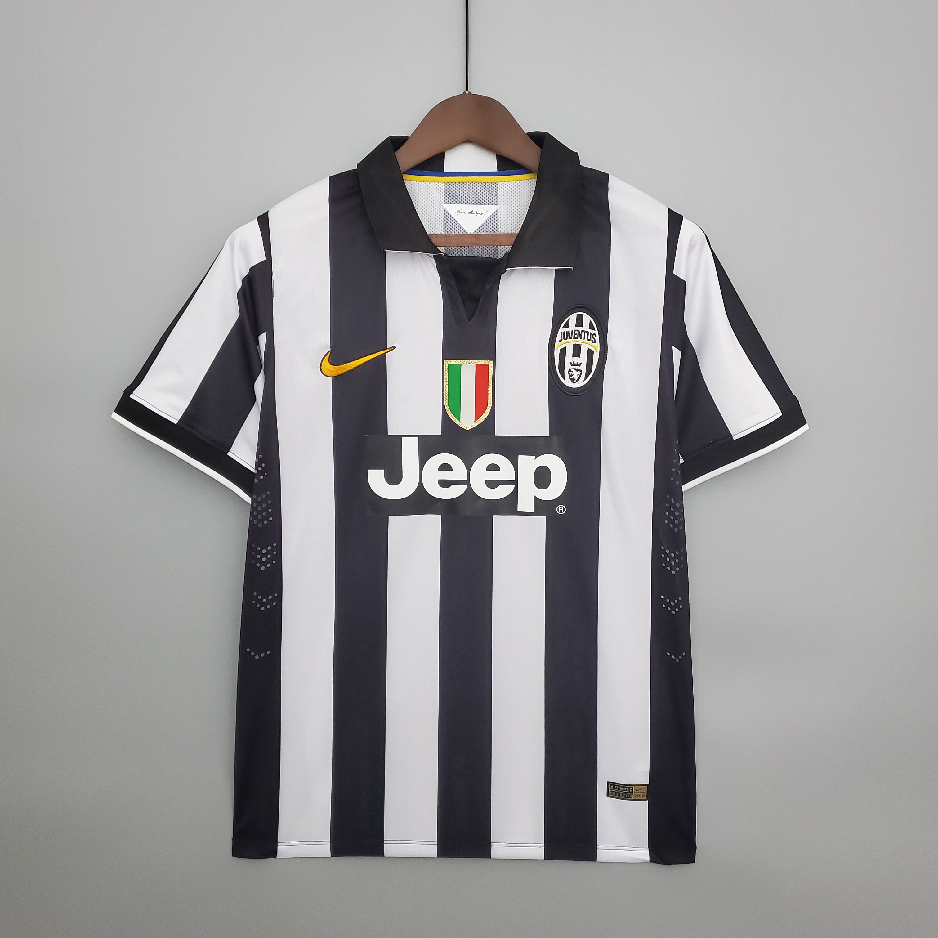 Juventus home jersey. Season 14/15