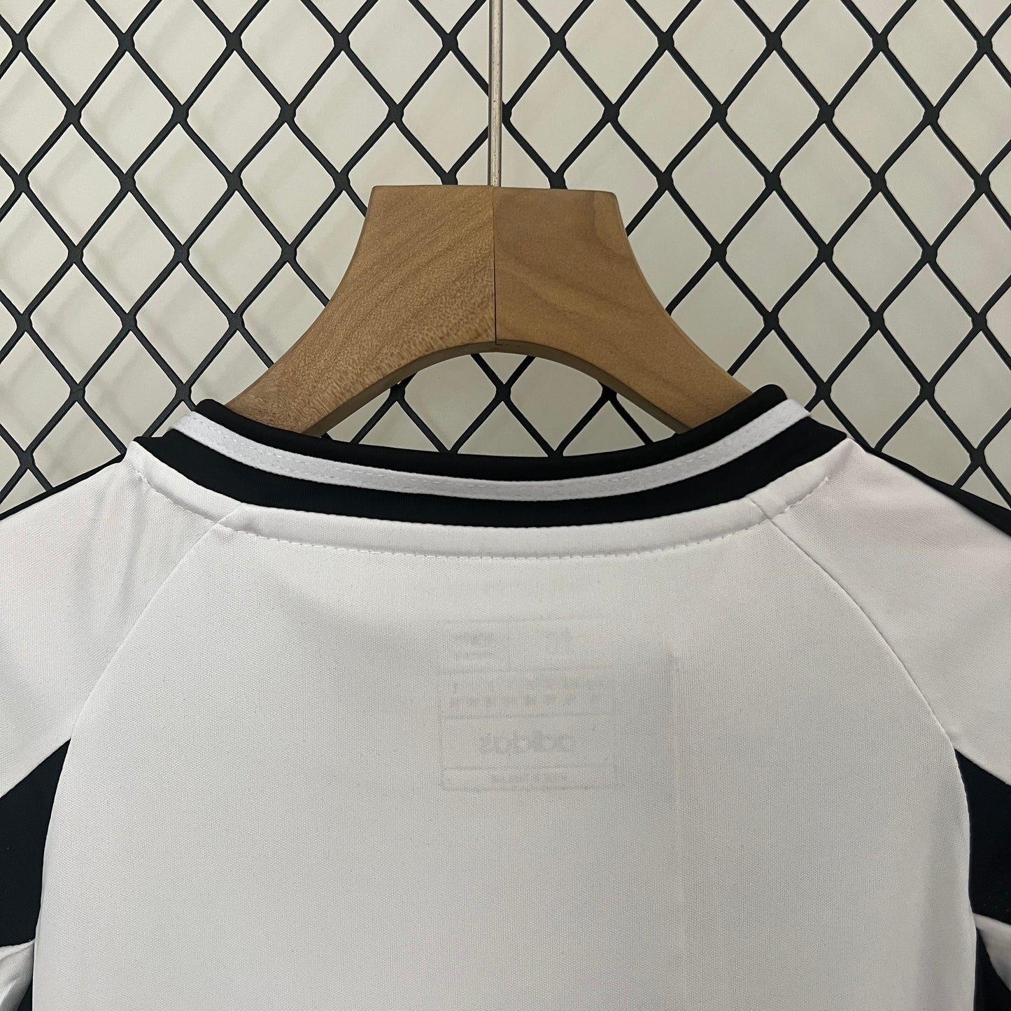 Juventus home kids set. Season 24/25