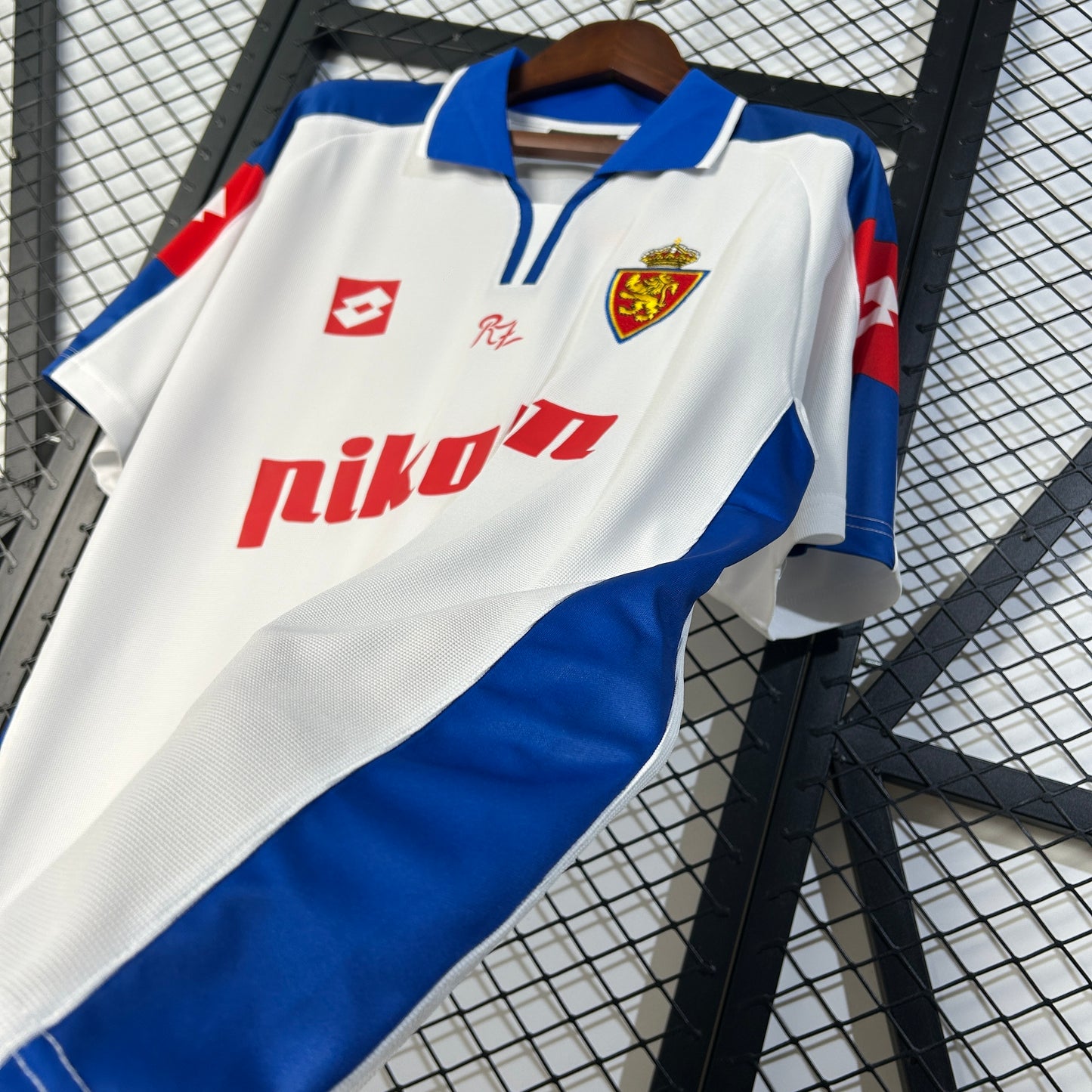 Real Zaragoza home jersey. Season 04/05