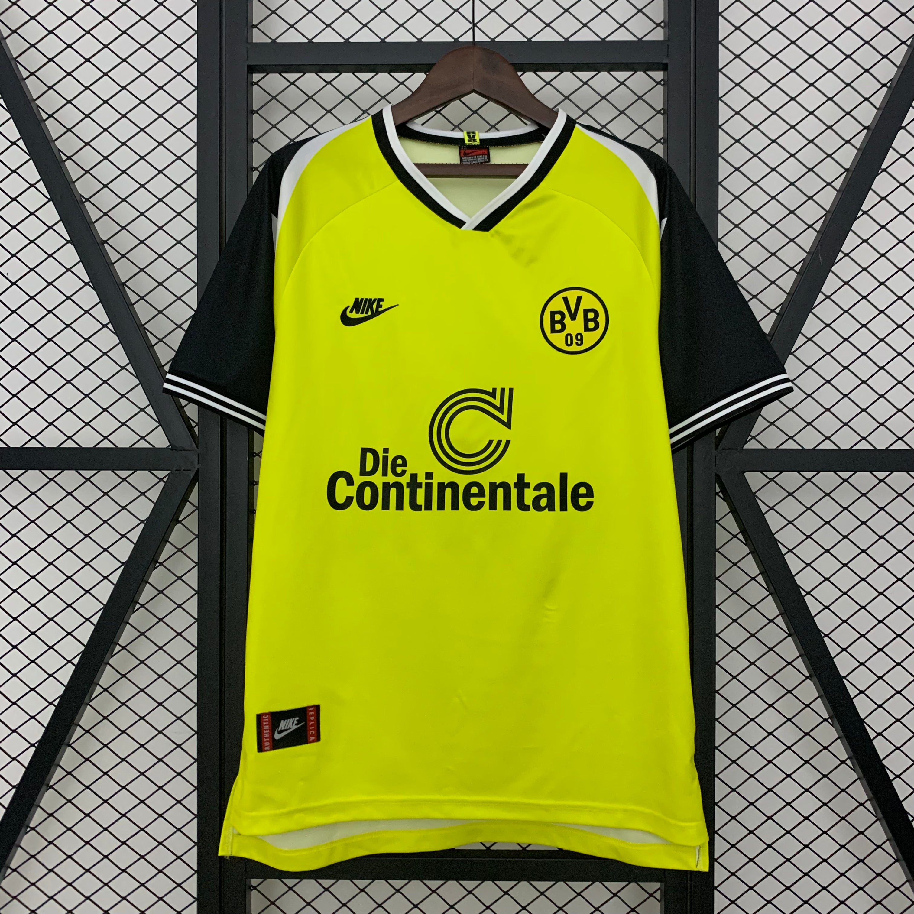 Borussia Dortmund home jersey. Season 95/96