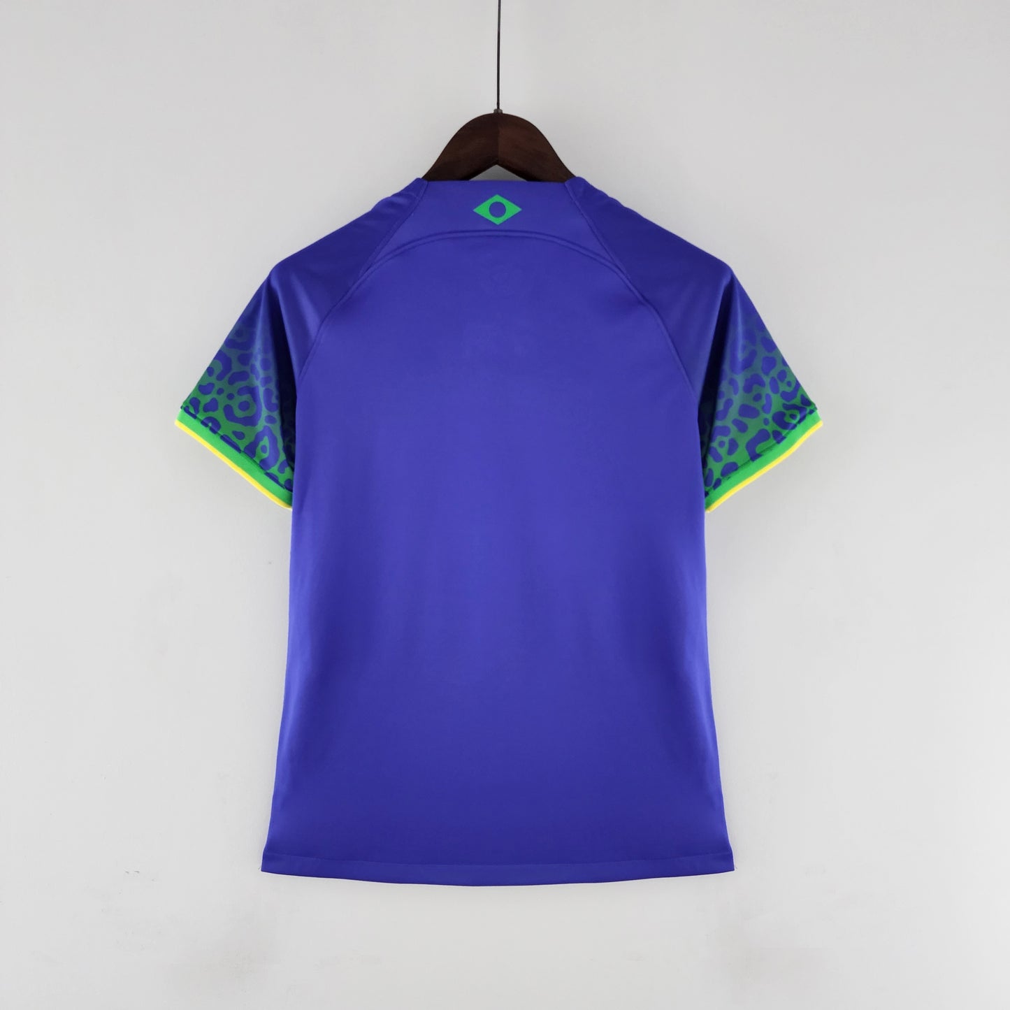Brasil away jersey for women. Season 21/22